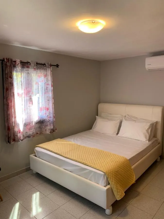 Lofos House Apartment Karavados Greece